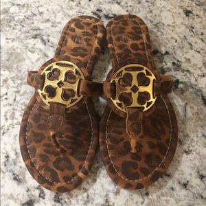 Leopard Flat Thong Sandals - size 9